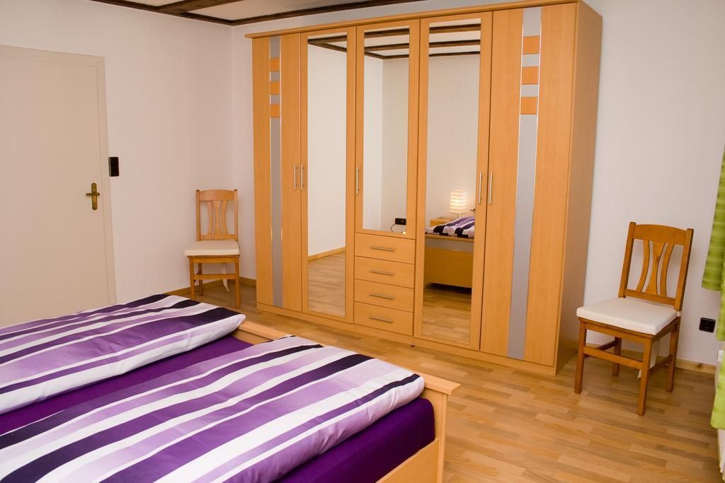 Ferienhaus Alina Бернкастел-Кюс Стая снимка